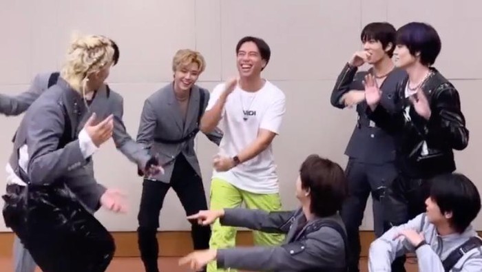 Vidi Aldiano dengan NCT