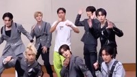 Vidi Aldiano mengaku senang bisa bertemu dengan NCT. Foto: instagram