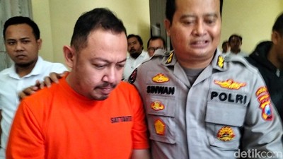 Penampakan Crazy Rich Surabaya Wahyu Kenzo Berbaju Tahanan