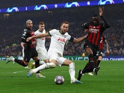 Sayangnya, Kane dan Mbappe sama-sama kandas di Liga Champions. Tottenham Hotspur tumbang oleh AC Milan dengan agregat 0-1 dan PSG tumbang oleh Bayern Munich 0-3 (Reuters)
