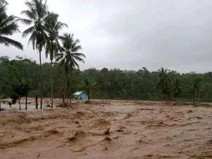 Korban Banjir Lahat Bertambah, 1 Tewas Tertimbun Longsor-1 Hanyut
