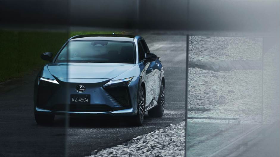 adv_TOYOTALEXUS