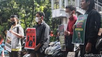 Mereka mendesak KPK membongkar permainan oknum perpajakan seperti yang dilakukan oleh Rafael Alun.