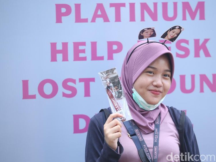Antusias Blink Saat Tukarkan Tiket Konser Blackpink