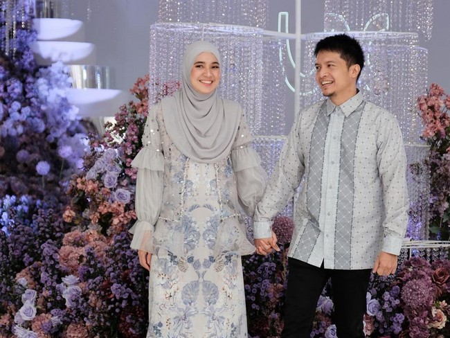 Artis tampil di fashion show Vanilla Hijab.