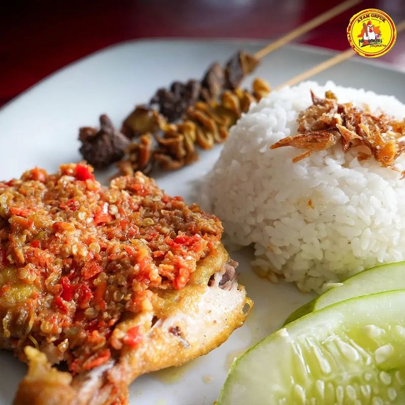 Ayam Gepuk Pak Gembus