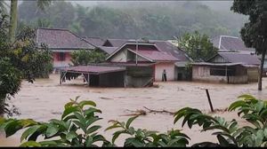 Banjir Bandang di Lahat, Akses Jalan Bengkulu-Sumsel Terputus!