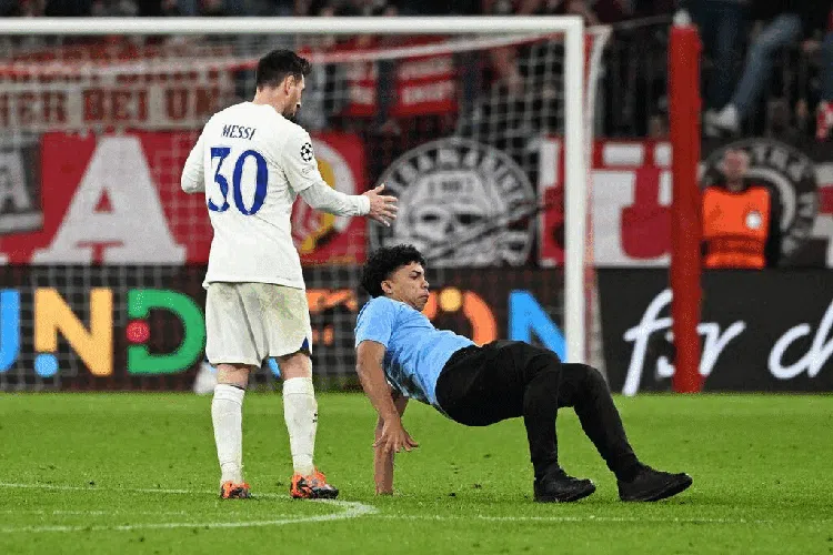 Maksud Hati Peluk Messi, Apa Daya Endingnya Begini