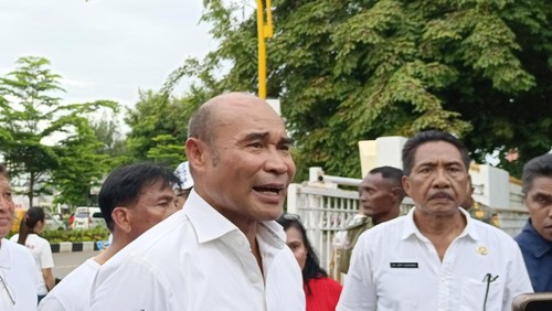 Pengamat menilai pernyataan Viktor Laiskodat, Gubernur NTT, tidak maju dalam Pilgub 2024 sangat multi tafsir. Tidak bisa diartikan secara harfiah.