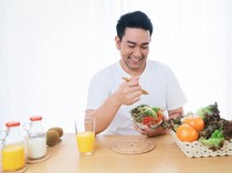 Adab Makan Pakai Tangan Dalam Islam