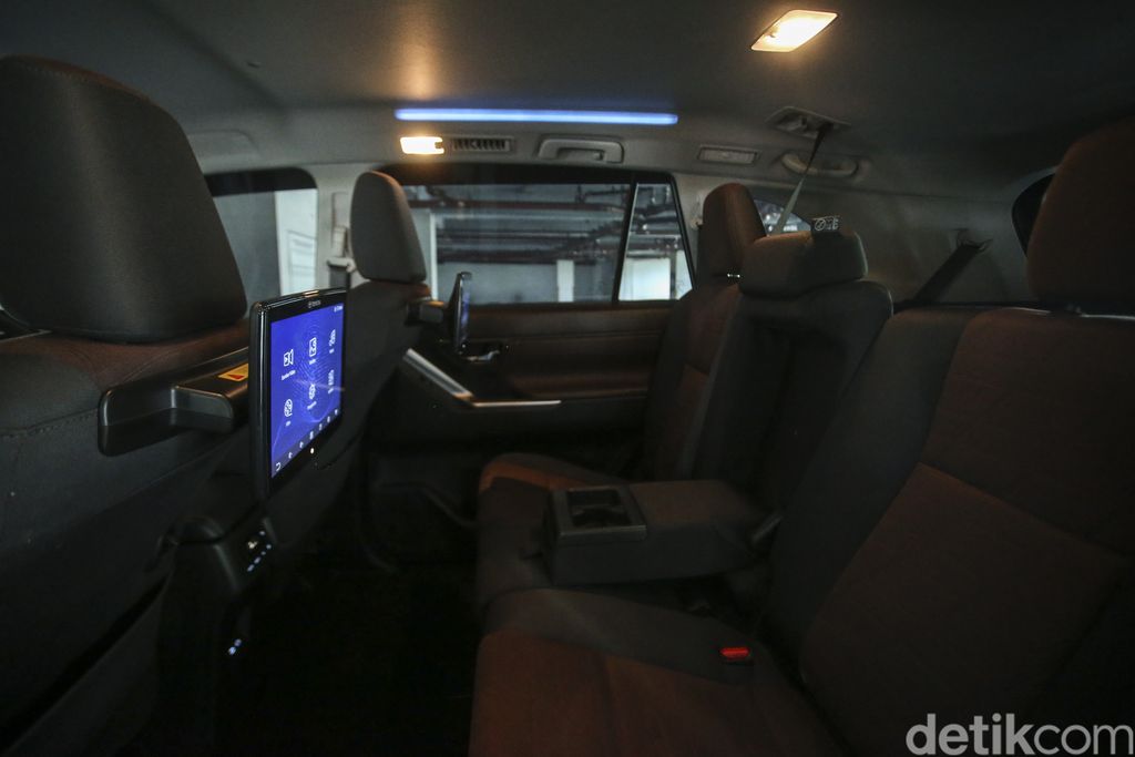 Interior Toyota Kijang Innova Zenix
