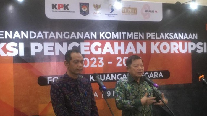 Kepala Bappenas Suharso Monoarfa dan Waka KPK Nurul Ghufron