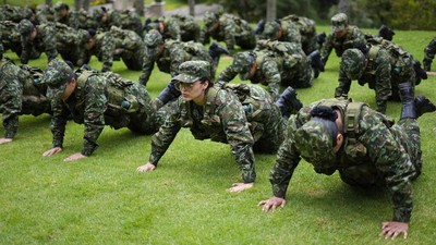 Kolombia Izinkan Wanita Masuk Militer Setelah 25 Tahun Dilarang
