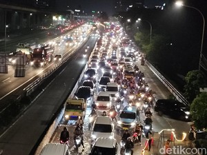Jelang Long Weekend, Tol JORR dan Dalam Kota Padat Malam Ini