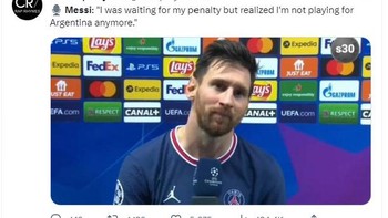 Messi berharap ada tendangan penalti, tapi.... Foto: Twitter