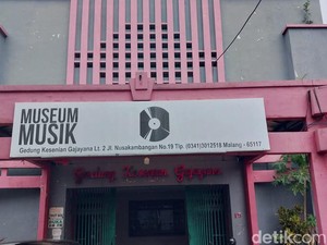 Berkunjung ke Museum Musik Satu-satunya di Indonesia