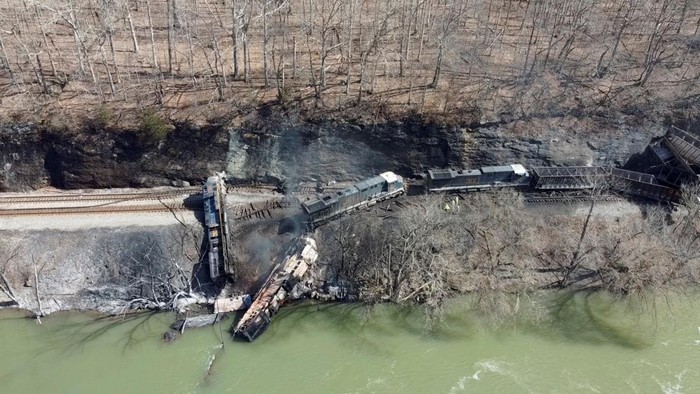 A view of a derailed CSX Corp freight train in Sandstone, West Virginia, U.S., March 8, 2023 in this still image obtained from social media video. Austin Simms/via REUTERS THIS IMAGE HAS BEEN SUPPLIED BY A THIRD PARTY. MANDATORY CREDIT. NO RESALES. NO ARCHIVES.
