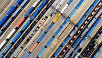 Foto udara memperlihatkan kereta barang China-Eropa di pelabuhan kereta api Erenhot di Xilin Gol League, China, Rabu (8/3/2023).