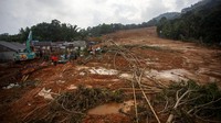 Hingga kini sebanyak 30 orang korban meninggal dunia akibat longsor di Pulau Serasan, Natuna Kepulauan Riau (Kepri), berhasil dievakuasi dan diidentifikasi.