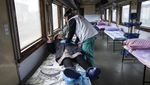 Potret Kereta Medis Ukraina Evakuasi Pasien di Zona Perang