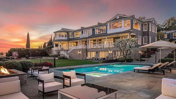 10 Potret Rumah Super Mewah JLo dan Ben Affleck, Baru Dibeli Rp 987 Miliar