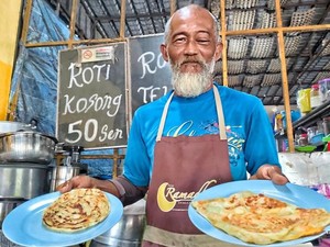 Salut! 5 Penjual Ini Sejak Dulu Tak Naikkan Harga Makanannya
