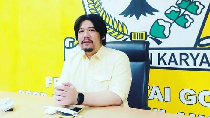 Sekretaris DPD Golkar Sulut Raski Mokodompit.