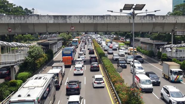 Sudirman dan Gatot Subroto Arah Senayan Macet Parah (Magda/detikcom)