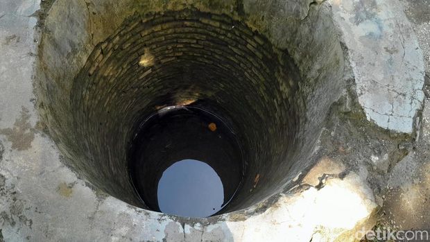 Sumur air tawar di bibir pantai Pangandaran