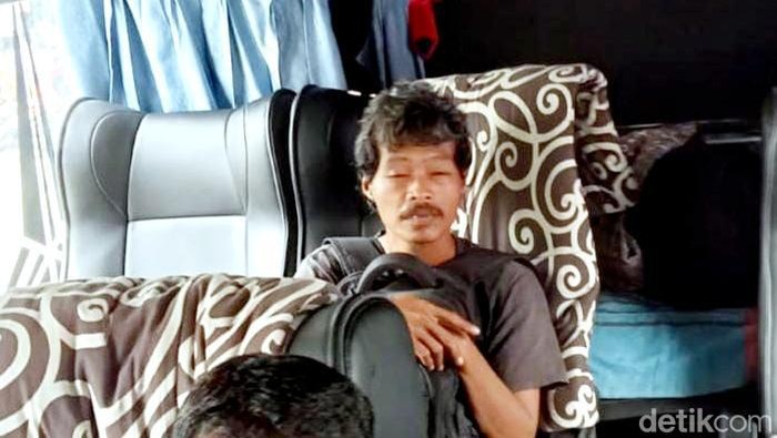 Sutikno saat terdampar di Klari, Karawang