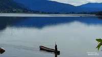 Suasana Danau Tigi yang menenangkan
