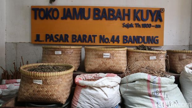 Toko Jamu Babah Kuya.