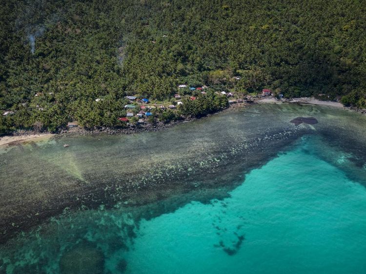 Tumpahan Minyak Hajar Resor di Filipina