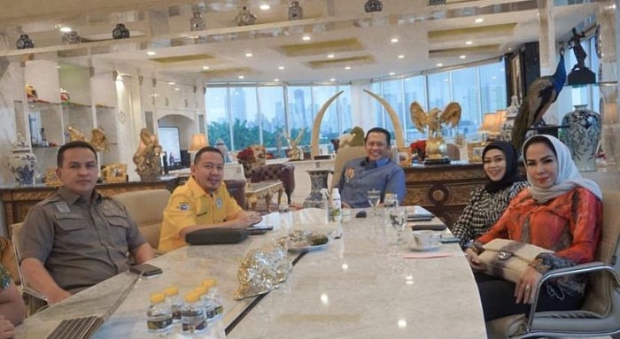 Wahyu Kenzo Wahyu Kenzo