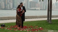Saking cantiknya, West Kowloon Promanade kerap dijadikan sebagai tempat foto pra-wedding dan pernyataan cinta. (bonauli/detikcom)