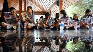 Wow! 1.500 Siswa di Solo Membaca Buku Bersama