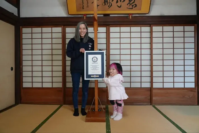 Yoshie dan Michie Kikuchi Yoshie dan Michie Kikuchi kembar
