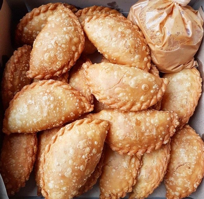 5 Pastel Murah Ini Rasanya Tak Kalah dengan Pastel Premium