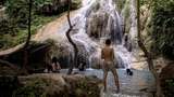 Dinginnya Air Terjun Erawan, Surga Dunia di Thailand