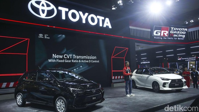 Ini Generasi Terbaru Toyota Agya, Berapa Harganya? PT Toyota-Astra Motor (TAM) resmi meluncurkan Toyota Agya terbaru. Setelah memperkenalkannya bulan lalu, kini Toyota mengumumkan harga Toyota Agya terbaru.