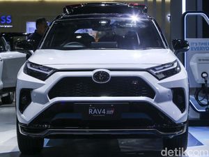Toyota Siapkan Mobil Hybrid Made in Indonesia Lagi Tahun Ini!