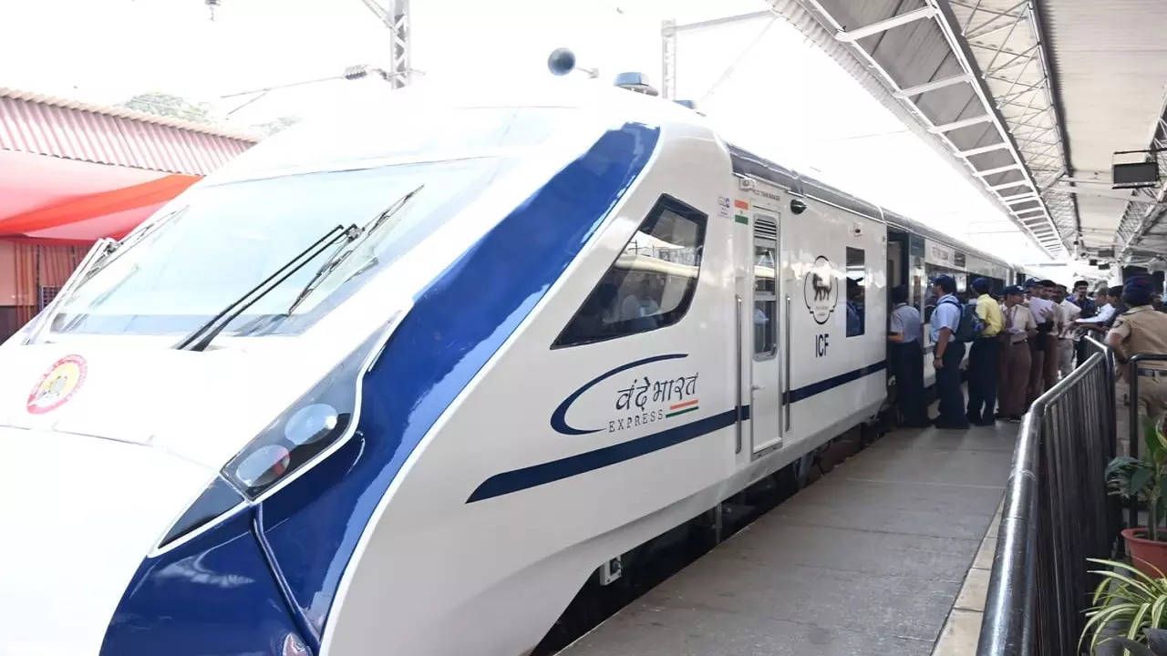 Kacau! Penumpang Kereta Ini Beli Biskuit Tapi Sudah Kedaluwarsa