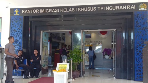 Satu keluarga asal Rusia beranggotakan empat orang melanggar izin tinggal karena menghindari kewajiban militer di negaranya.