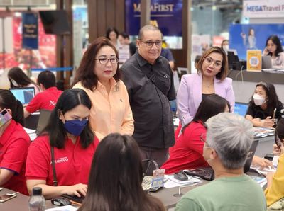 Keriuhan Mega Travel Fair di Tunjungan Plaza Surabaya