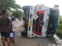 Korban Bus Vs 2 Truk Di Pantura Rembang Bertambah, 4 Tewas-16 Luka