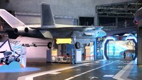 Penampakan pesawat yang ada di Museum Pengalaman Militer Dunia Aurai.