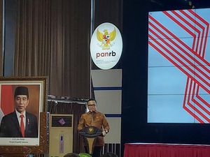 MenPAN-RB Bicara Pentingnya Digitalisasi Layanan Publik demi Cegah Korupsi