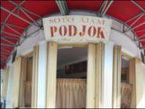 Menyantap Soto Podjok 1926 Kediri