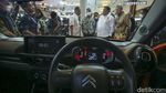 Momen Airlangga Keliling Gaikindo Jakarta Auto Week