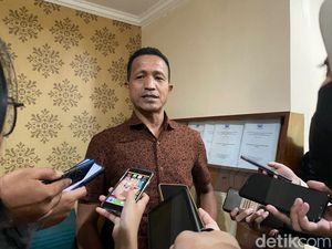 Formappi Soroti Status Nonaktif 5 Anggota DPR: Upaya Senangkan Publik Sesaat